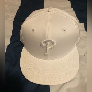 Men’s Phillies Snap-back Hat